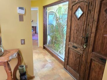 BROKER BOSQUES IMPECABLE 5D-4B-SE-DEPENDENCIAS- PATIO