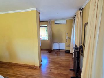 BROKER BOSQUES IMPECABLE 5D-4B-SE-DEPENDENCIAS- PATIO