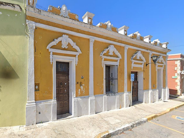 PRECIOSA Y CLÁSICA CASA A SOLO UNAS CALLES DE LA PLAYA DE CAMPECHE