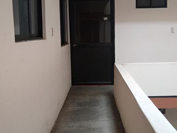 CASA RENTERA 11 DEPARTAMENTOS - TERRAZA TECHADA Santa Sector Santa Rosa de Chillogallo
