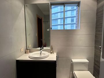 Vendo Departamento de 4 Dormitorios   En el mejor Sector  De Alta Plusvalía en   Quito Tenis