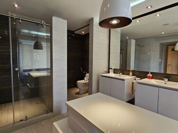 Vendo Departamento de 4 Dormitorios   En el mejor Sector  De Alta Plusvalía en   Quito Tenis
