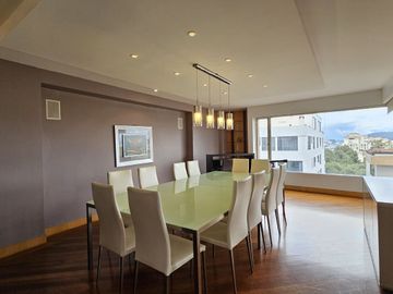 Vendo Departamento de 4 Dormitorios   En el mejor Sector  De Alta Plusvalía en   Quito Tenis