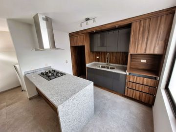 CASA EN VENTA EL ENCINO RESIDENCIAL & GOLF