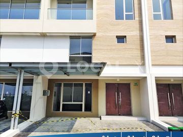 Rumah Town House Allegro Kamal Muara, Penjaringan, Jakarta Utara