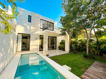Tu nueva casa en Playa del Carmen, con la seguridad y amenidades que tu familia merece.
