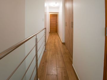SE ALQUILA DEPARTAMENTO DUPLEX EN MAGDLENA