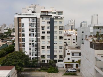 SE ALQUILA DEPARTAMENTO DUPLEX EN MAGDLENA