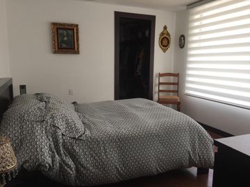 VENTA CASA EN BELLAVISTA QUITEÑO LIBRE