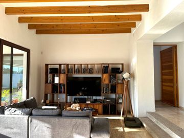 Casa en Venta estilo mexicana contemporánea, con 3 recámaras en Vista Real, Corregidora