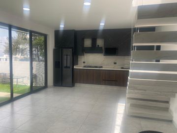 MORELOS. FRACCIONAMIENTO TEHUICIL, ATLATLAHUACAN
