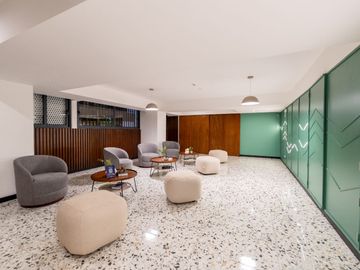 Venta de Moderno Departamento en Surco