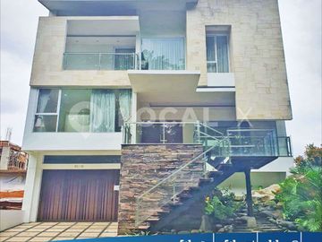 Rumah Casa Jardin Cluster Bromelia Cengkareng, Jakarta Barat