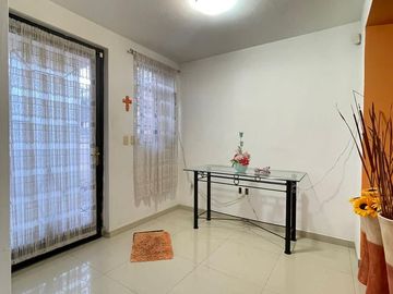 Hermosa Casa en Coto Avellano, Valdepeñas, Zapopan