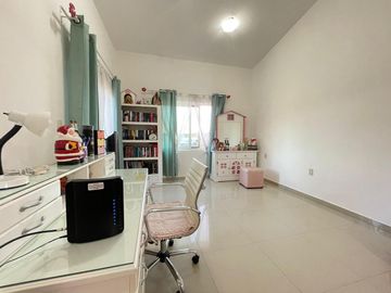 Hermosa Casa en Coto Avellano, Valdepeñas, Zapopan