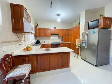 Hermosa Casa en Coto Avellano, Valdepeñas, Zapopan