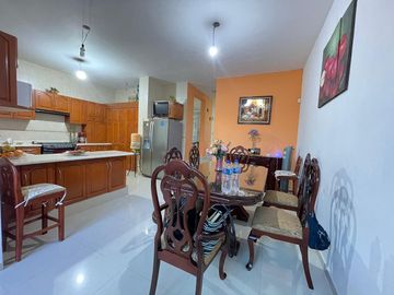 Hermosa Casa en Coto Avellano, Valdepeñas, Zapopan