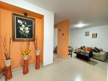 Hermosa Casa en Coto Avellano, Valdepeñas, Zapopan