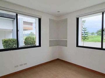 Overlooking House and Lot in Antipolo City