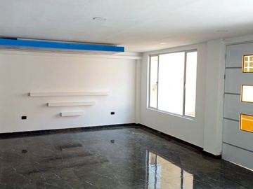 CASA DE VENTA EN PUSUQUI URB. SAN GREGORIO QUITO ECUADOR A POCOS MINUTOS DE LA ESCUELA MILITAR