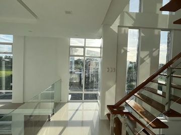 FOR SALE 3 Storey House with Roof deck located at Venare, Nuvali, Canlubang, Calamba, Laguna