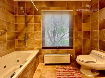 RINCONADA - VENDE PARCELA CON CASA 5D 6B COND. HACIENDA RINCONADA