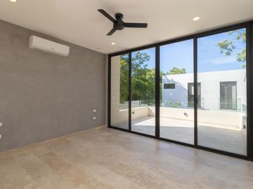 El espacio, lujo y seguridad que tu familia busca. Villa de 4 recámaras en Playa del Carmen.