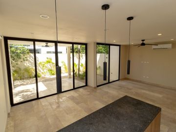 El espacio, lujo y seguridad que tu familia busca. Villa de 4 recámaras en Playa del Carmen.
