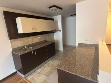 Vendo departamento de 3 habitaciones con balcon