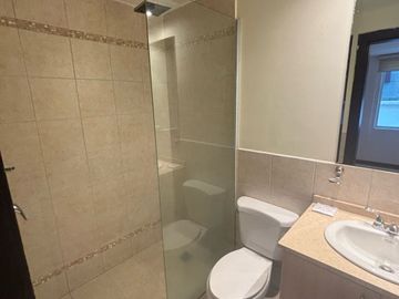 Vendo departamento de 3 habitaciones con balcon