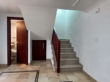 HERMOSA CASA EN VENTA EN CONJUNTO CERRADO DE ALTA PLUSVALÍA! IZAMBA
