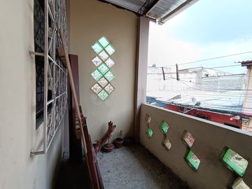 CASA DE VENTA,  EN PRE-COOP DIGINIDAD POPULAR , SUR DE GUAYAQUIL