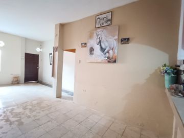CASA DE VENTA,  EN PRE-COOP DIGINIDAD POPULAR , SUR DE GUAYAQUIL