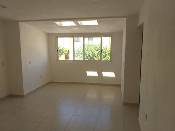 CERCA SUMIYA. VIGILANCIA. MANTENIMIENTO DE TODO EL JARDIN Y AREAS COMUNES. CREDITOS OK