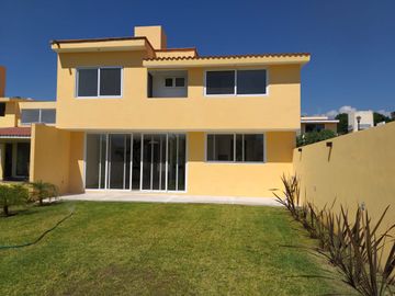 CERCA SUMIYA. VIGILANCIA. MANTENIMIENTO DE TODO EL JARDIN Y AREAS COMUNES. CREDITOS OK