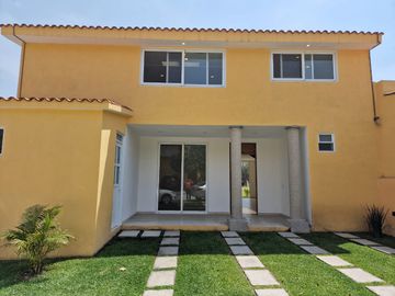 CERCA SUMIYA. VIGILANCIA. MANTENIMIENTO DE TODO EL JARDIN Y AREAS COMUNES. CREDITOS OK