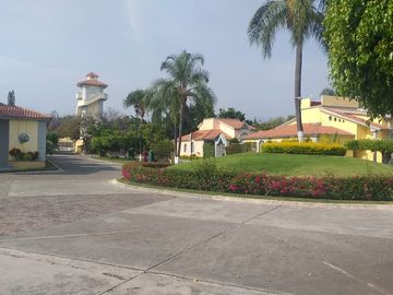 CERCA SUMIYA. VIGILANCIA. MANTENIMIENTO DE TODO EL JARDIN Y AREAS COMUNES. CREDITOS OK