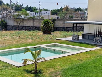 CERCA SUMIYA. VIGILANCIA. MANTENIMIENTO DE TODO EL JARDIN Y AREAS COMUNES. CREDITOS OK