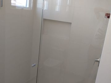 CERCA SUMIYA. VIGILANCIA. MANTENIMIENTO DE TODO EL JARDIN Y AREAS COMUNES. CREDITOS OK