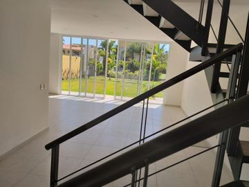 CERCA SUMIYA. VIGILANCIA. MANTENIMIENTO DE TODO EL JARDIN Y AREAS COMUNES. CREDITOS OK