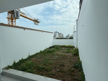 VENDO DUPLEX  EXCLUSIVO EN CHACARILLA