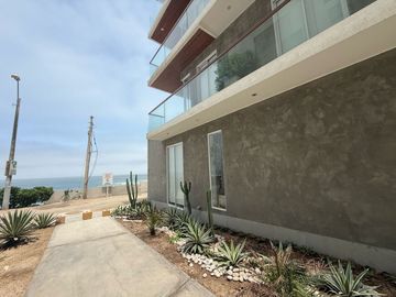 Venta De Departamento En Playa Caballeros - Punta Hermosa