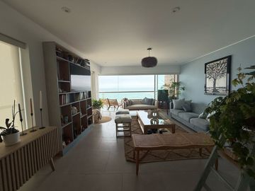 Venta De Departamento En Playa Caballeros - Punta Hermosa