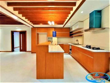 Corner 4 Bedroom House For Sale in Corona Del Mar Talisay Cebu