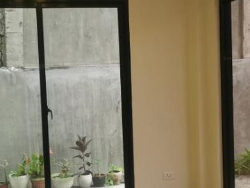 HOUSE AND LOT FOR SALE IN TAGAYTAY HEIGHTS