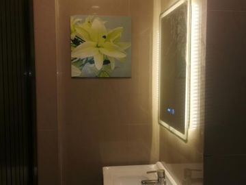 HOUSE AND LOT FOR SALE IN TAGAYTAY HEIGHTS