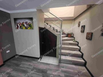 CASA EN CUENCA ECUADOR SECTOR UNCOVIA - ROSAL -PATAMARCA - SE VENDE CASA DE OPORTUNIDAD