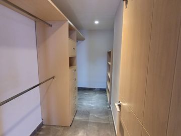 DEPARTAMENTO AMUEBLADO EN RENTA - ZONA INSURGENTES LEON GTO