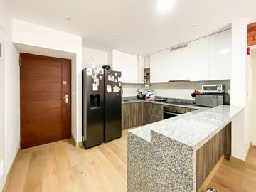 Venta Departamento De 2 Habitaciones En Miraflores