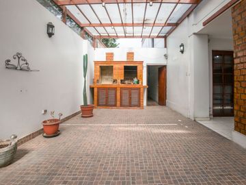 🌟CASA EN ESQUINA EN LA ROCCA DE VERGALLO Y TOMAS RANSEY  – San Isidro 🌟